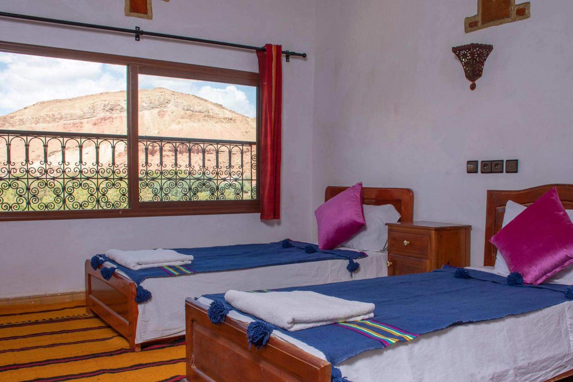 Hotel Awayou Bou Tharar Exterior photo